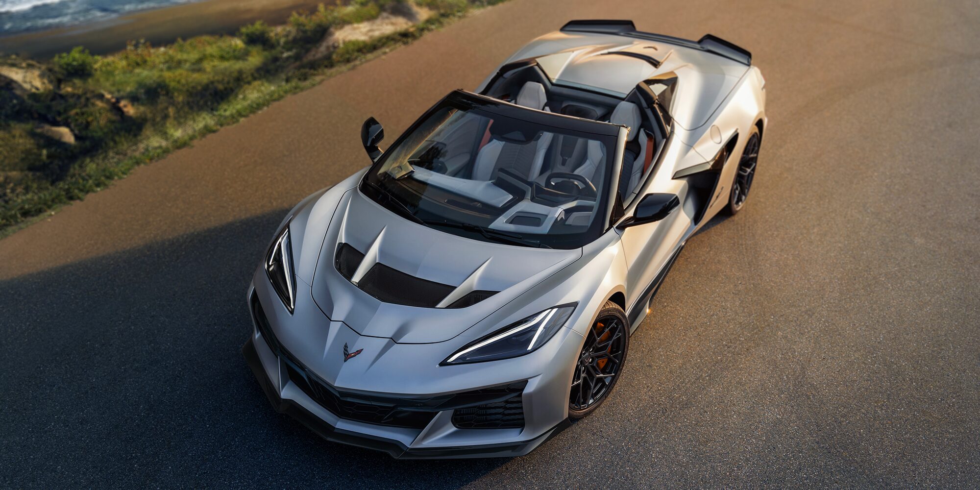 Overhead View of the 2026 Chevy Corvette ZR1X with the Retractable Roof Down