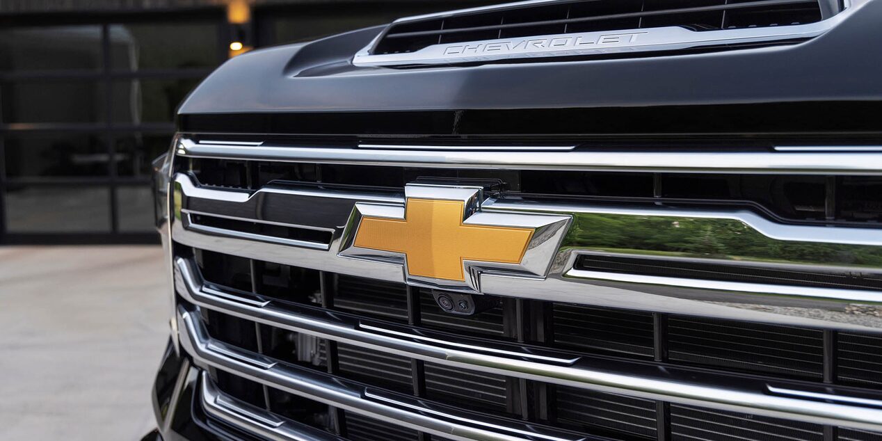 Silverado 2500 HD High Country in Black.
