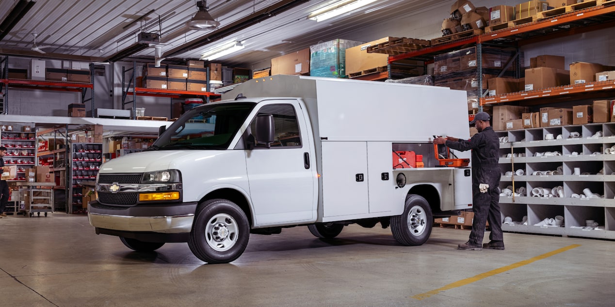 2024 Chevrolet Commercial Express Cutaway in Warehouse
