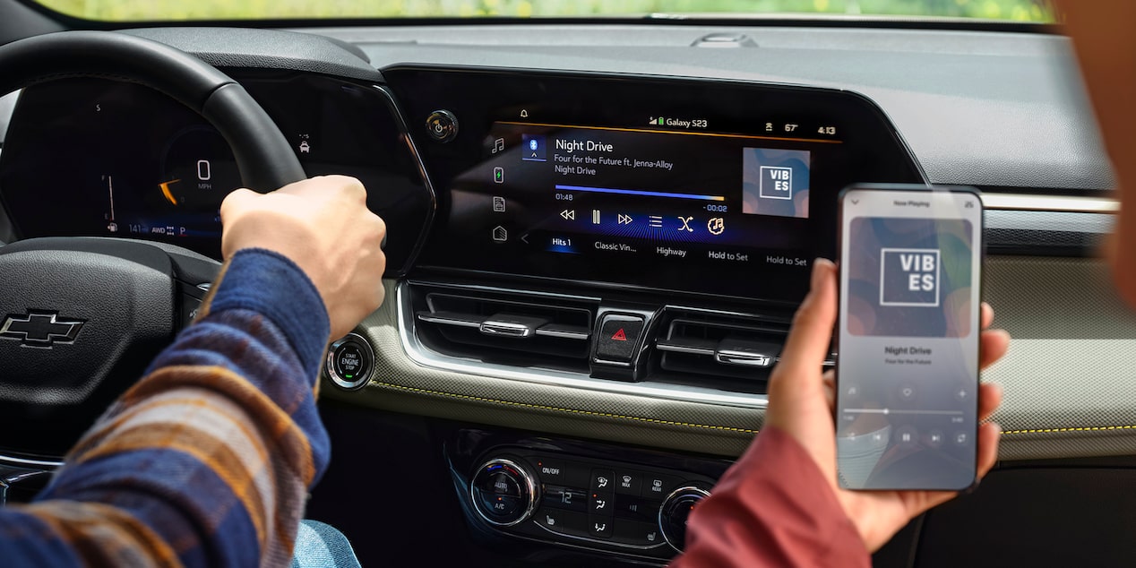 Bluetooth Smartphone Connected to Infotainment System in the 2025 Chevy Trailblazer