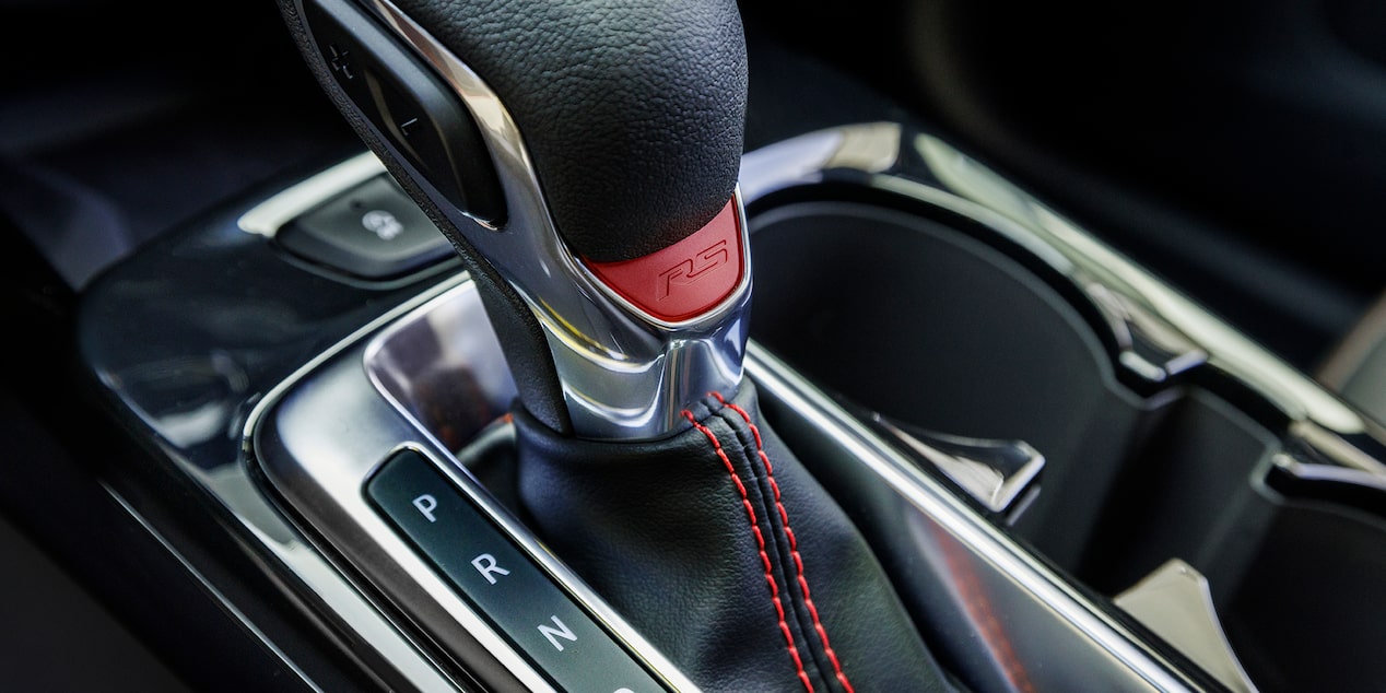 Gear Shift Close Up in  Chevy 2025 Trax