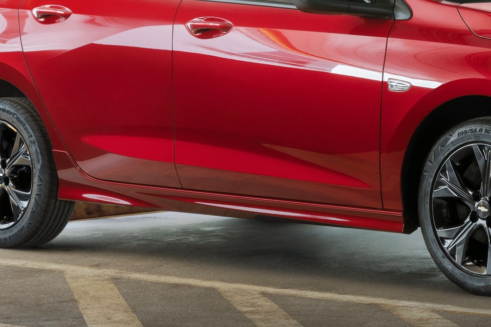 Saia lateral esportiva para Novo Onix 2020