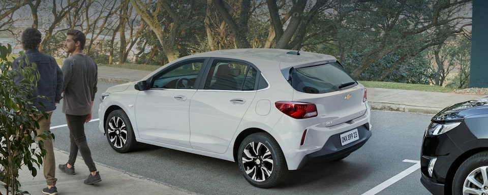 Design externo do novo Onix 2023, carro hatch da Chevrolet