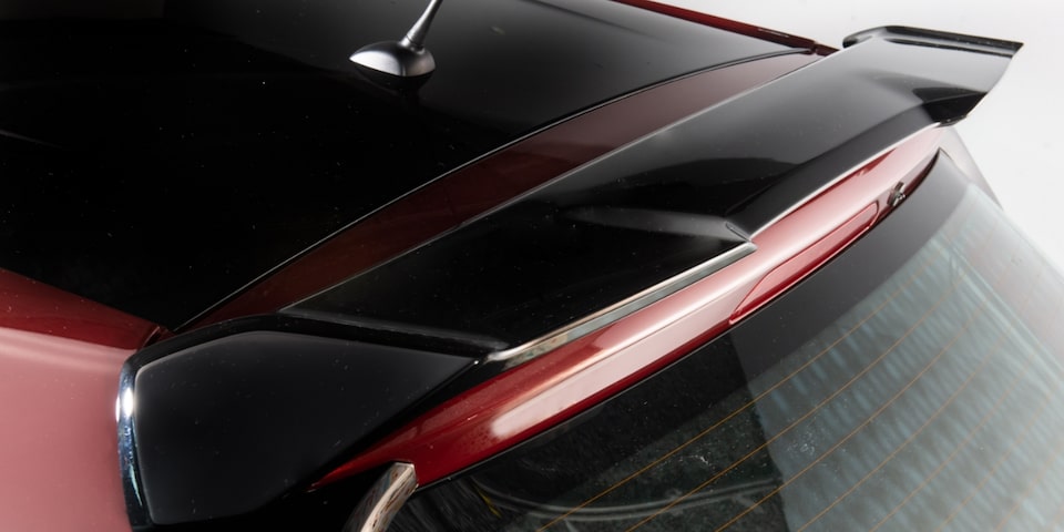 Design traseiro do novo hatch esportivo Chevrolet Onix RS 2023