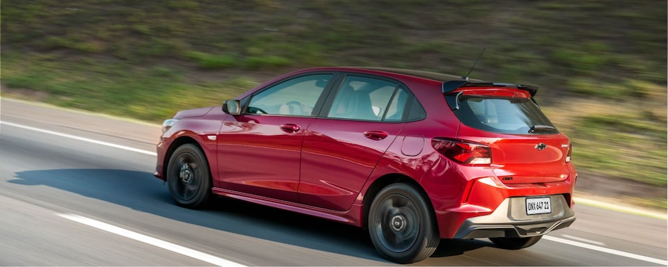 Novo Onix RS 2023 carro hatch esportivo da Chevrolet