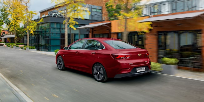 Carro sedan Chevrolet Onix Plus 2024