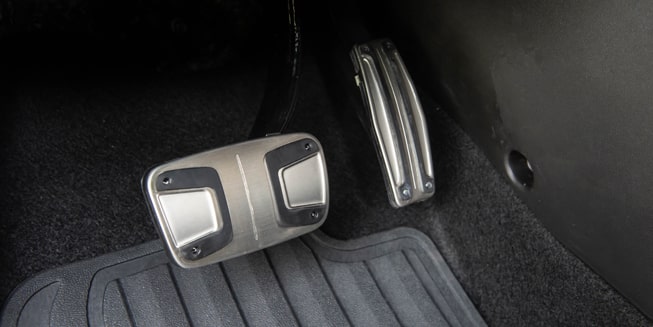 Pedaleira esportiva do Chevrolet Spin MY25 automático