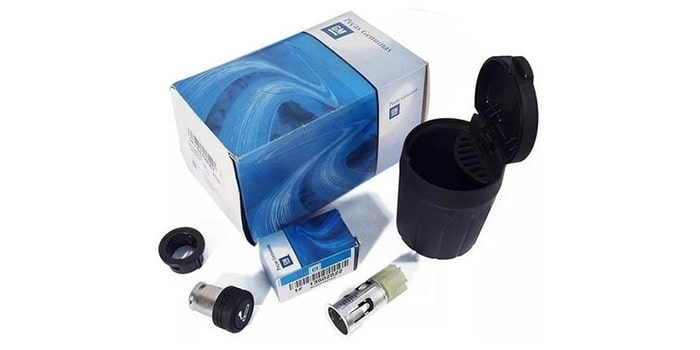 Kit fumante com cinzeiro e acendedor de cigarros do Trailblazer