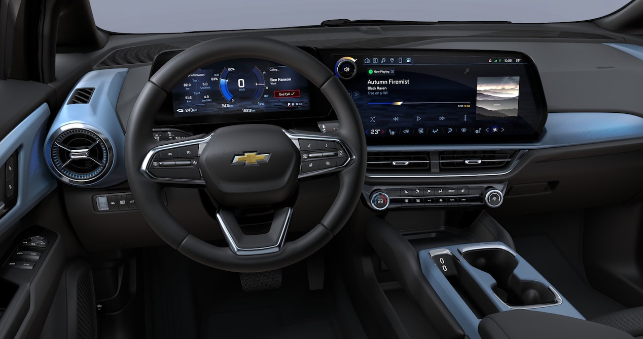 Cockpit High Tech Equinox EV