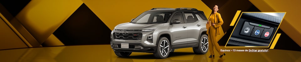 Banner do Chevrolet Equinox cinzento-prateado, com uma mulher sorridente vestida com um conjunto amarelo ao fundo. À direita, detalhe dos botões do sistema OnStar no interior do veículo. Texto: Equinox - 13 meses de OnStar gratuito.