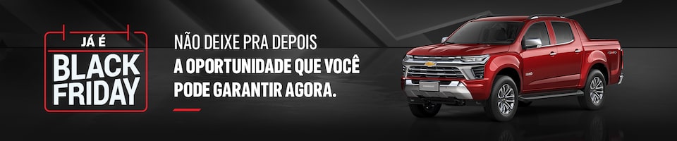 Dois carros vermelhos são exibidos em um fundo preto com o texto Já é Black Friday e uma mensagem incentivando sobre oportunidades imperdível agora.