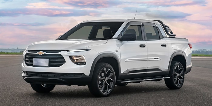 O Pacote Sport foi criado para adicionar um quê de performance esportiva à sua Nova Montana, com Santo Antônio integrado, emblema da Chevrolet em vermelho e extensor do para-choque dianteiro, entre outras coisas.