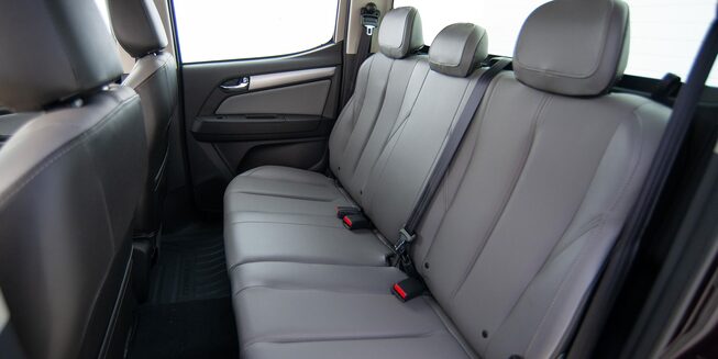 Banco traseiro espaçoso da picape Chevrolet S10 Cabine Dupla 2024