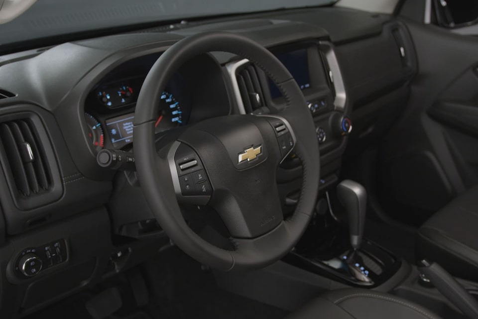Volante de direção da nova picape S10 Midnight 2024