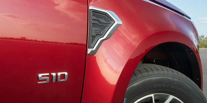 Aplique ornamental de paralama cromado da nova S10