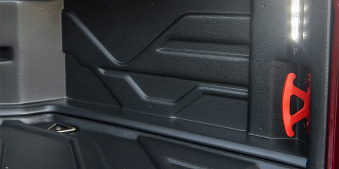 Kit de ganchos para lateral da caçamba em estilo náutico vermelha