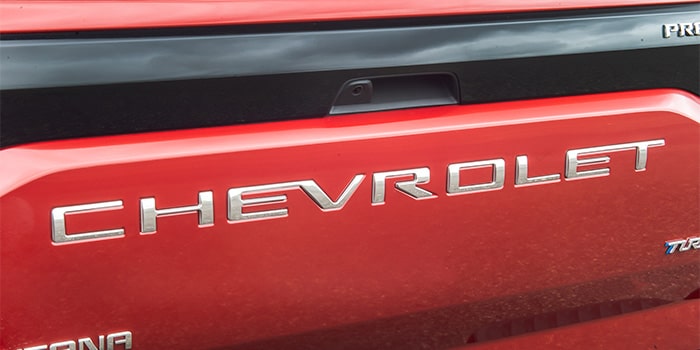 Escolha o emblema Chevrolet que mais se adapta ao seu gosto e deixe a nova Chevrolet Montana 2023 ainda mais exclusiva.