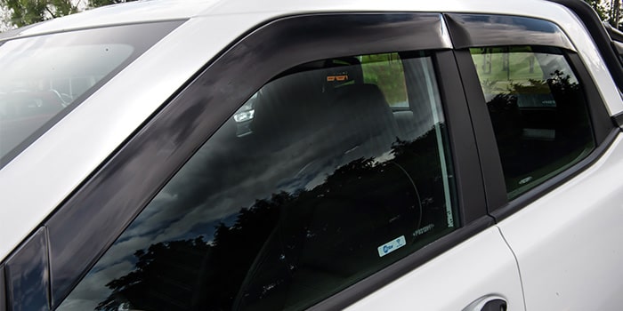 Permita a entrada e a circulação de ar na sua Nova Chevrolet Montana 2023 mesmo em dias de chuva.
