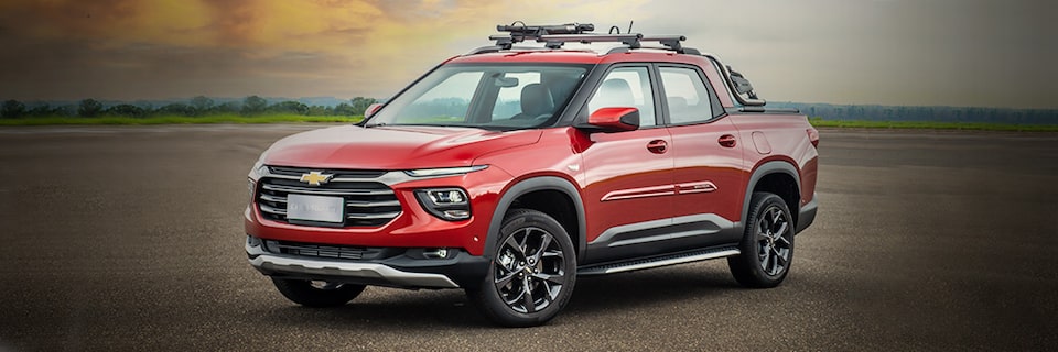 O pacote Off Road foi desenhado para quem deseja viver as maiores e melhores aventuas a bordo da nova Chevrolet Montana, com Santo Antônio e estribos laterais tubulares pretos e muito mais.