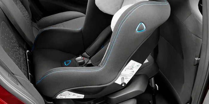A base ISOFIX é um produto validado e homologado para proporcionar segurança máxima para crianças que viajam no banco traseiro da Nova Chevrolet Montana 2023.