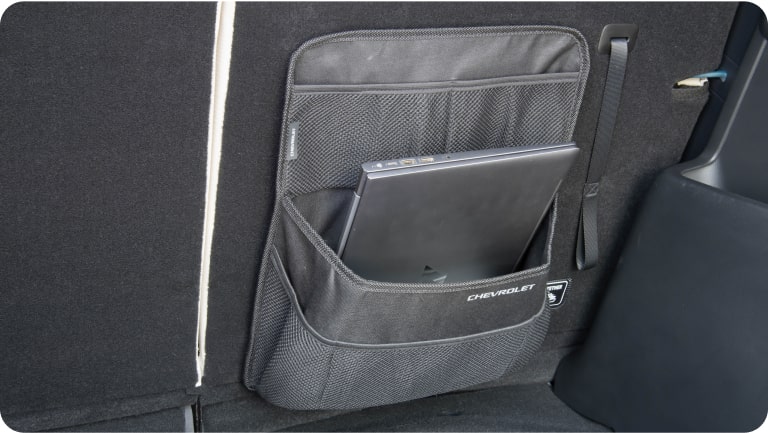 Organizador universal de porta-malas da linha de acessórios originais Chevrolet para o Chevrolet Onix Plus. 