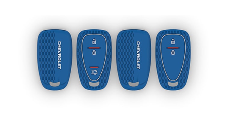 Capa de silicone para chave de presença, na cor azul, da linha de acessórios originais Chevrolet para o Chevrolet Onix Plus. 