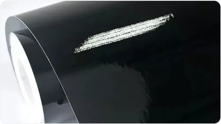 Kit película de proteção de pintura Black Piano da linha de acessórios originais Chevrolet para o Chevrolet Onix Plus. 