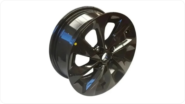 Roda de liga leve preta de 15" linha de acessórios originais para o Chevrolet Onix HB.