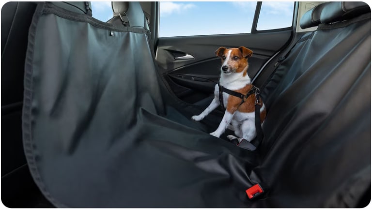 Capa de banco e porta-malas PET da linha de acessórios originais Chevrolet para o Chevrolet Onix HB. 