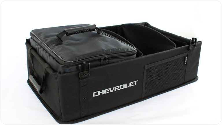 Bolsa organizadora pequena da linha de acessórios originais Chevrolet para o Chevrolet OnixHB. 