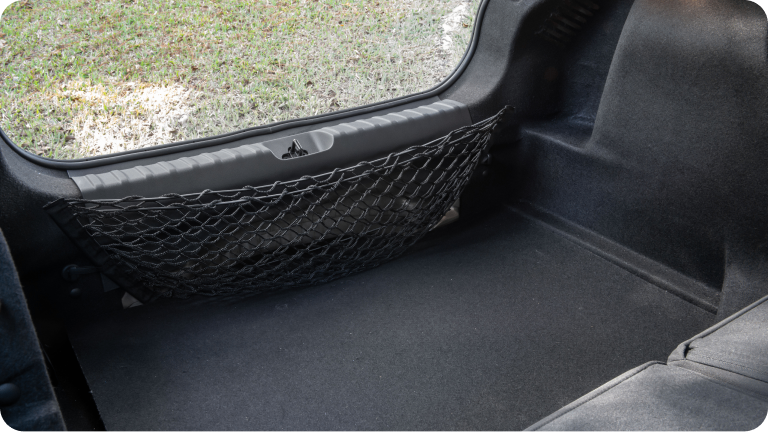 Rede de porta-malas da linha de acessórios originais Chevrolet para o Chevrolet Onix HB. 