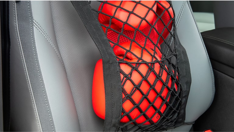 Rede de conveniência para banco com fixação no corpo do banco