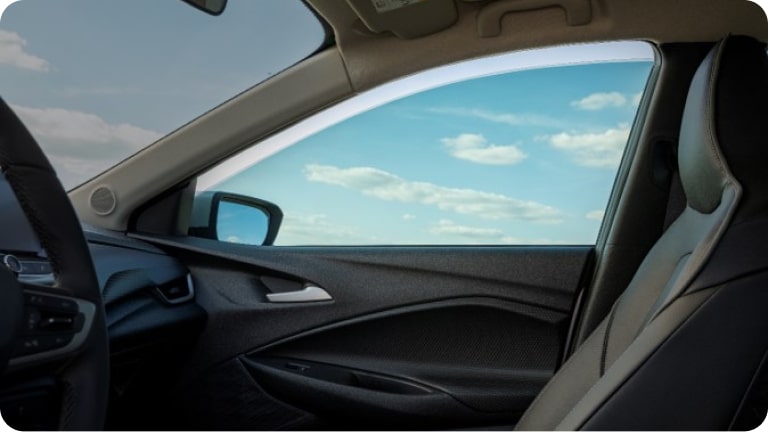 Rolo de película térmica da linha de acessórios originais Chevrolet para o novo Spark EUV