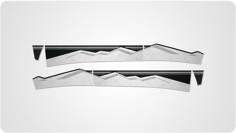 Imagem dos adesivos de porta da linha de acessórios originais Chevrolet para o Tracker 2026