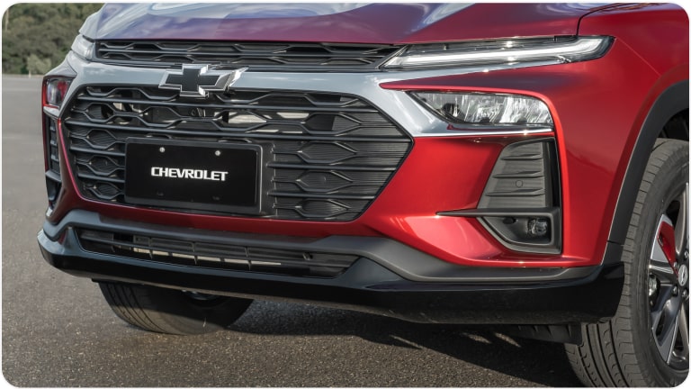 Imagem do extensor de para-choque traseiro da linha de acessórios originais Chevrolet para o Tracker 2026