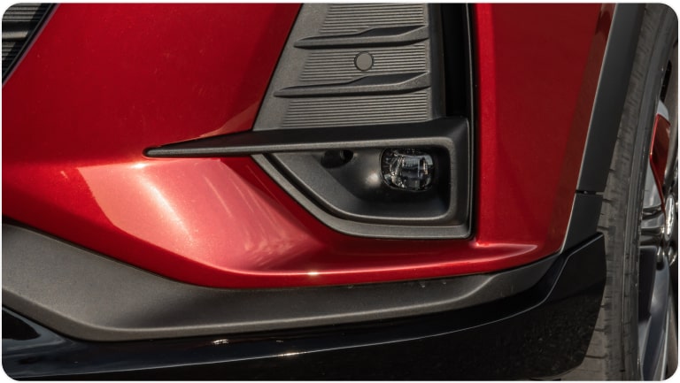 Imagem do farol de neblina dianteiro em LED do Chevrolet Tracker 2026 da linha de acessórios originais Chevrolet