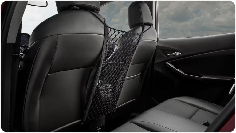 Imagem da rede porta-objetos da linha de acessórios originais Chevrolet para o Tracker 2026