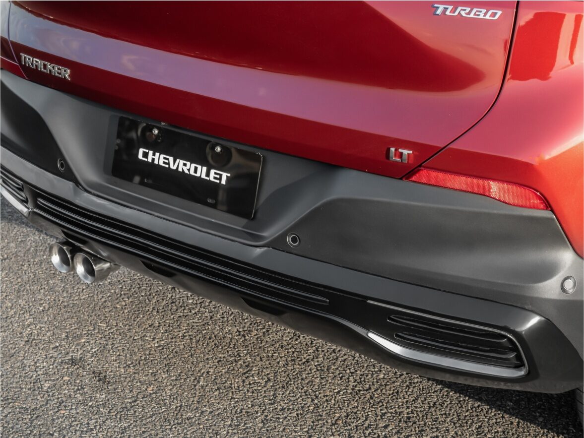 Imagem do extensor de para-choque traseiro Chevrolet Tracker 2026