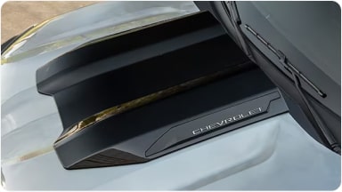 AAplique esportivo de capô da linha de acessórios originais Chevrolet para o SUV Trailblazer.