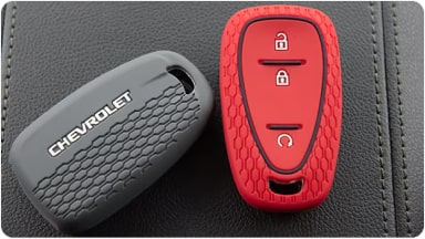 Capa de silicone para chave (3 botões) da linha de acessórios originais Chevrolet para o SUV Trailblazer.