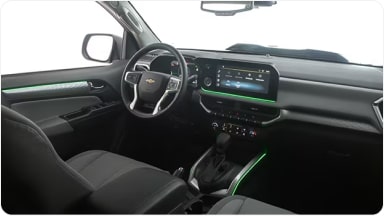 Iluminação interna em LED RGB da linha de acessórios originais Chevrolet para o SUV Trailblazer.