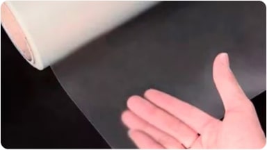 Rolo de película de envelopamento da linha de acessórios originais Chevrolet para o SUV Trailblazer.