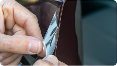 Protetor de porta e saboneteira linha de acessórios originais Chevrolet para o SUV Trailblazer.