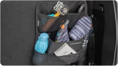 Organizador universal de porta-malas da linha de acessórios originais Chevrolet para o SUV Trailblazer.