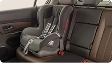 Cadeixa infantil Britax Duo Plus conforto da linha de acessórios originais Chevrolet para o SUV Trailblazer.