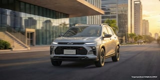 Chevrolet Sonic 2027 em área urbana com destaque para a dianteira