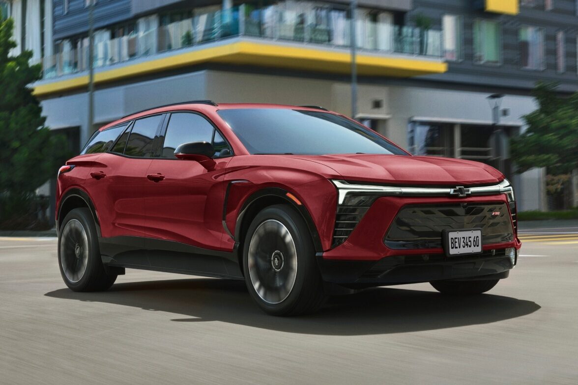 Imagem ilustrativa da saída para a carpage de Blazer EV RS dentro da página de acessórios originais Chevrolet para o Blazer EV RS.