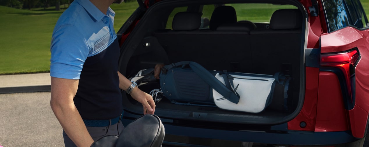 Imagem ilustrativa da categoria de conforto dos acessórios originais Chevrolet para o Blazer EV RS aplicada à masthead versão desktop.