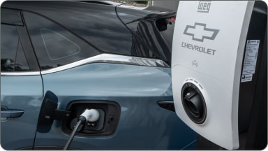 Carregador de parede smarth charger Chevrolet tipo 2 da linha de acessórios originais Chevrolet para o Captiva EV.