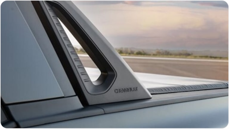 Santo Antônio integrado da linha de acessórios originais Chevrolet para a picape Montana.